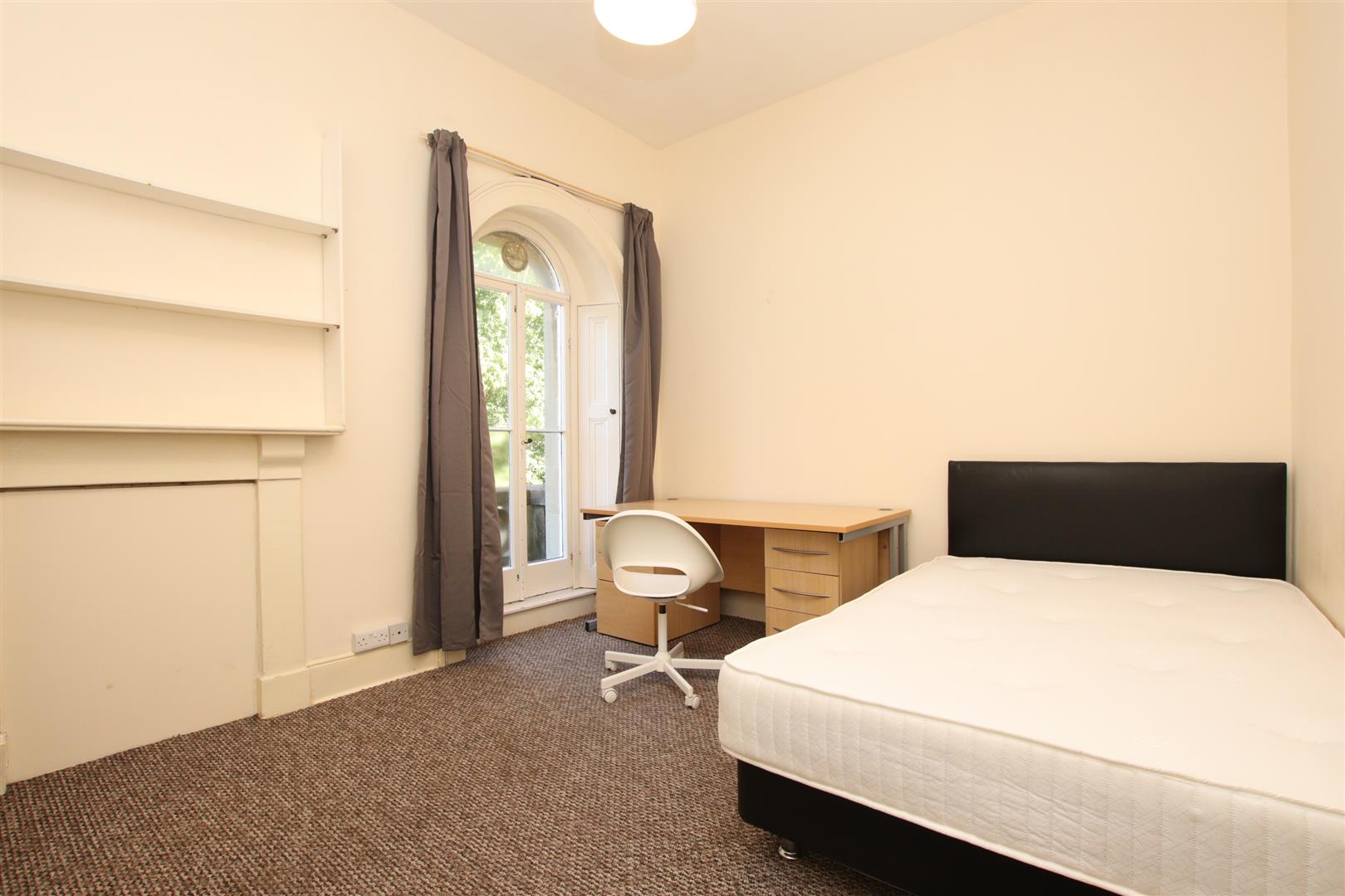 Hillstead House, Weston Park East, Bath, BA1
